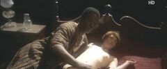 2. Полностью голая Брайс Даллас Ховард в постельной сцене из фильма «Мандерлей»