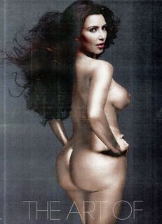 4. Полностью голая Ким Кардашьян на горячих фото из журналов