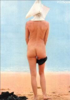 41. Полностью голая Бриджит Бардо на фото из эротических журналов