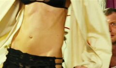 3. Ню кадры Кейт Наута в сцене эротики из фильма «Перевозчик 2»