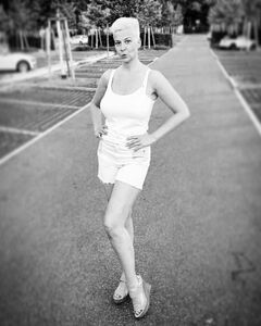6. Горячие фото Марии Колесниковой (грудь, ножки)