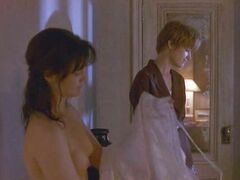 3. Засветы груди Джейсон Ли в картине «Одинокая белая женщина» (1992)