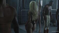 7. Бритни Спирс в эротичном белье для клипа «Make Me»