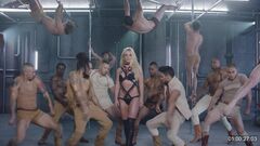 8. Бритни Спирс в эротичном белье для клипа «Make Me»