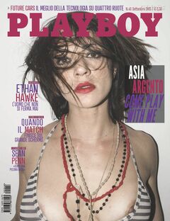 Голая Азия Ардженто в журнале «Плейбой» (2013)